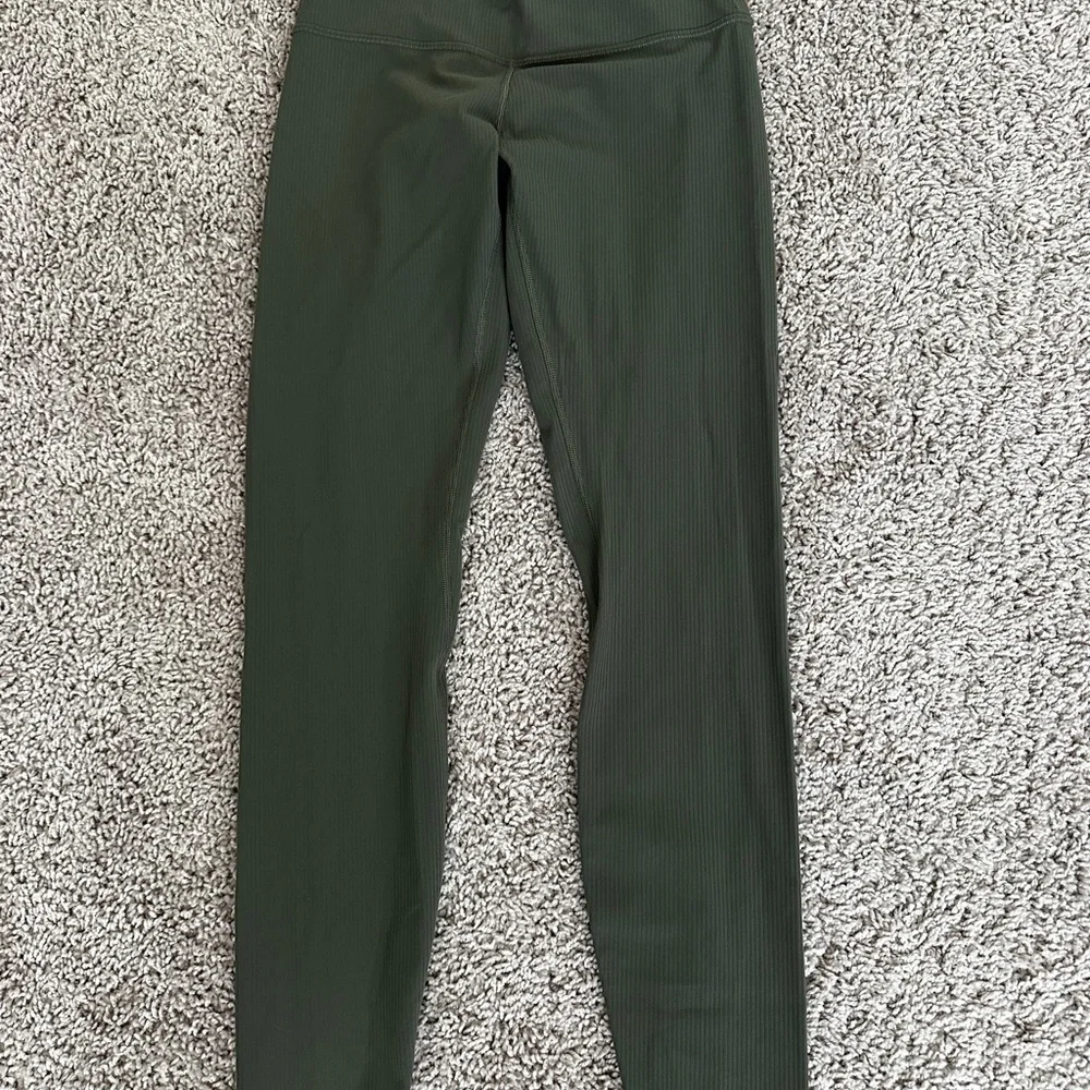 Lululemon Athletica Green Ribbed Align Leggings - Picture 2 of 6